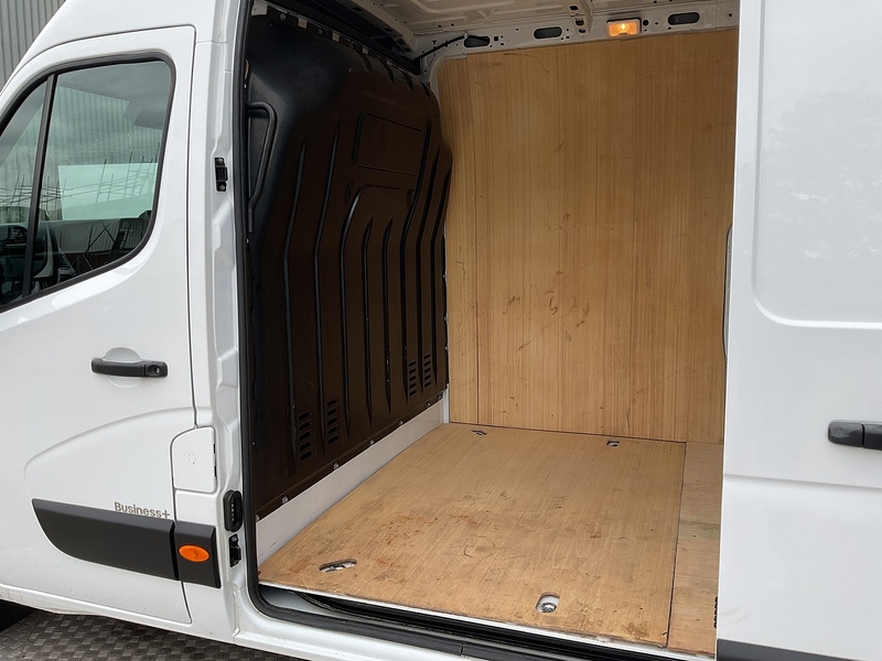 Renault dCi 35 Business+ LWB M/R A/C Euro 6 