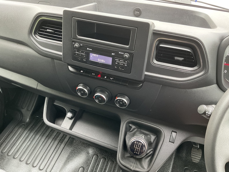 Renault dCi 35 Business+ LWB M/R A/C Euro 6 