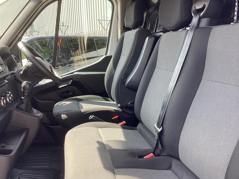 Renault dCi ENERGY 35 Business Lo Loader LWB Euro 6 L=13ft 7