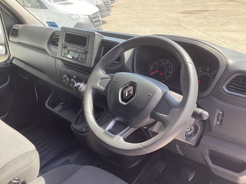 Renault dCi ENERGY 35 Business Lo Loader LWB Euro 6 L=13ft 7