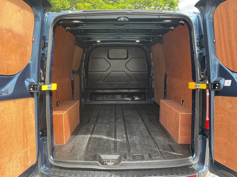 Ford 290 EcoBlue Sport LWB L/R Euro 6 *NEW WET BELT*