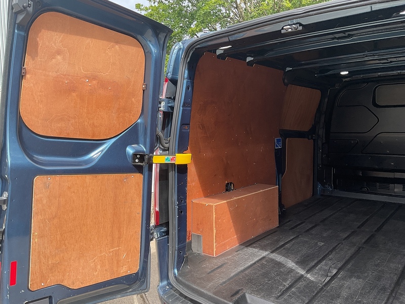 Ford 290 EcoBlue Sport LWB L/R Euro 6 *NEW WET BELT*