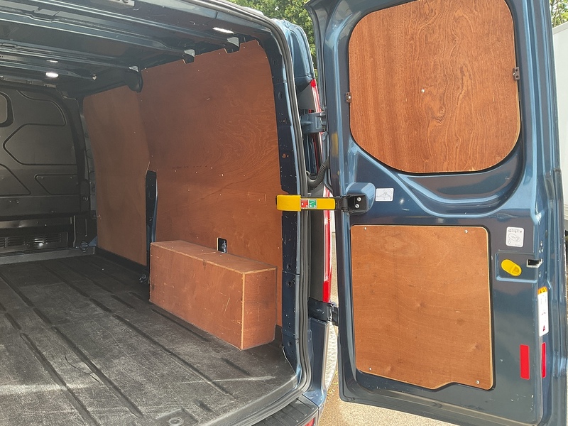 Ford 290 EcoBlue Sport LWB L/R Euro 6 *NEW WET BELT*