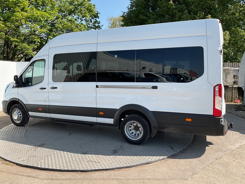 Ford 2.0 460 EcoBlue Trend Minibus 5dr Diesel Manual RWD L4 H3 Euro 6 (s/s) (17 Seat, DRW) (130 ps)