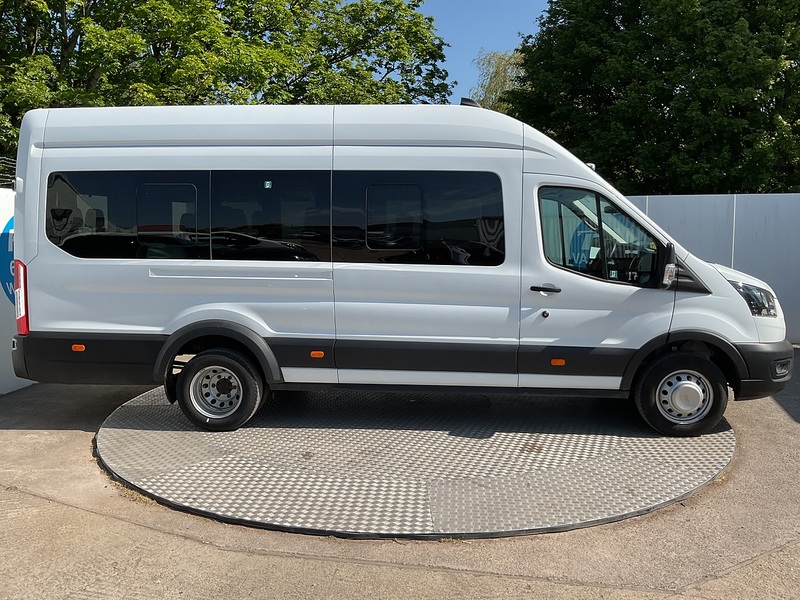 Ford 2.0 460 EcoBlue Trend Minibus 5dr Diesel Manual RWD L4 H3 Euro 6 (s/s) (17 Seat, DRW) (130 ps)