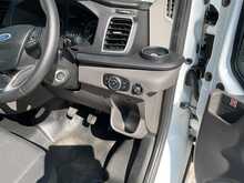 Ford Transit 460 EcoBlue Trend 17 Seat 