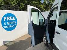 Ford Transit 460 EcoBlue Trend 17 Seat 