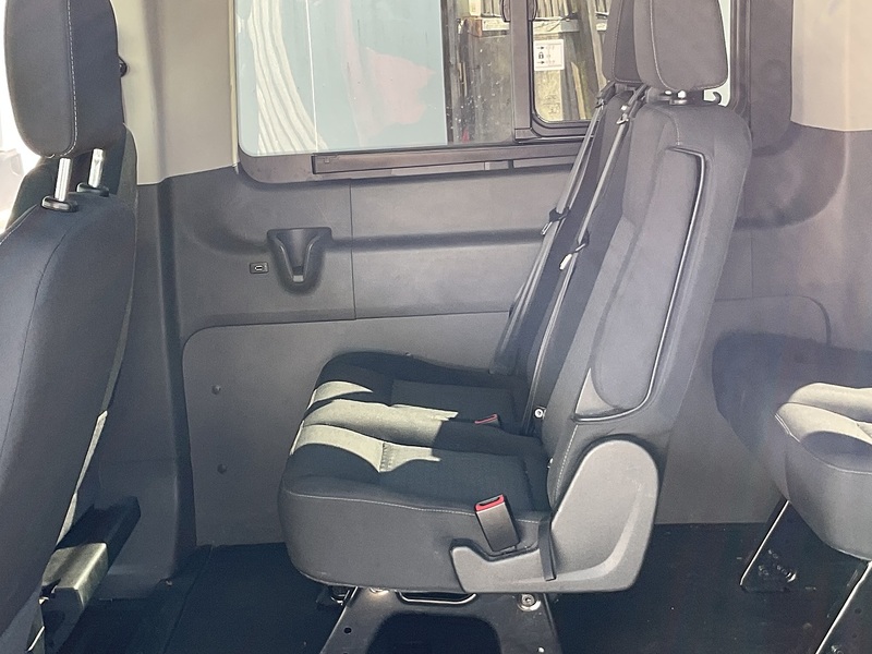 Ford 2.0 460 EcoBlue Trend Minibus 5dr Diesel Manual RWD L4 H3 Euro 6 (s/s) (17 Seat, DRW) (130 ps)