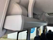 Ford Transit 460 EcoBlue Trend 17 Seat 