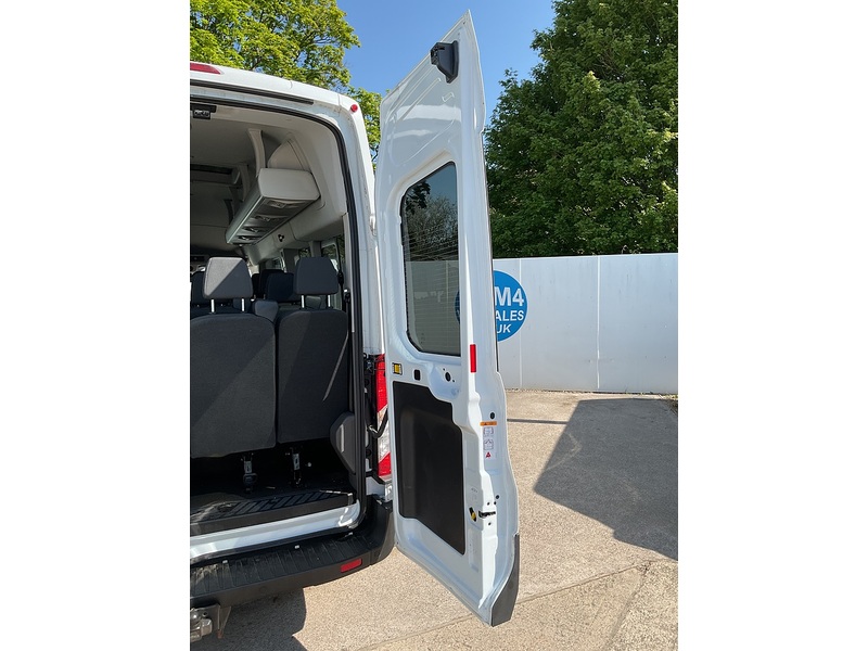Ford 2.0 460 EcoBlue Trend Minibus 5dr Diesel Manual RWD L4 H3 Euro 6 (s/s) (17 Seat, DRW) (130 ps)