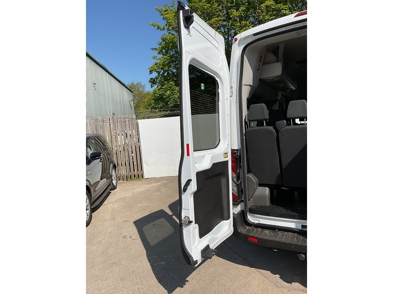 Ford 2.0 460 EcoBlue Trend Minibus 5dr Diesel Manual RWD L4 H3 Euro 6 (s/s) (17 Seat, DRW) (130 ps)