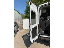 Ford Transit 460 EcoBlue Trend 17 Seat 