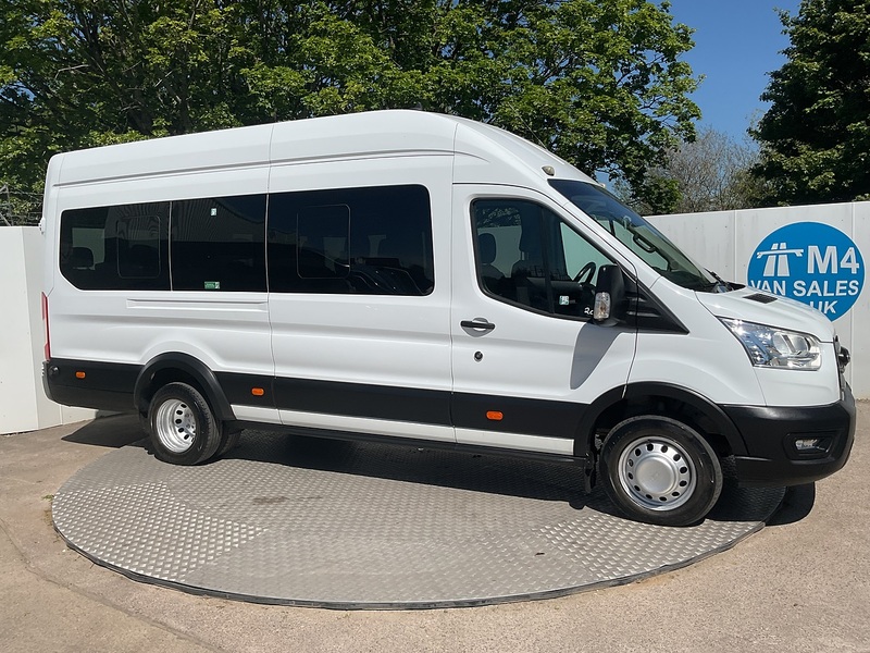 Ford 2.0 460 EcoBlue Leader Minibus Double Cab 5dr Diesel Manual RWD L4 H3 Euro 6 (s/s) (17 Seat, DRW) (130 ps)