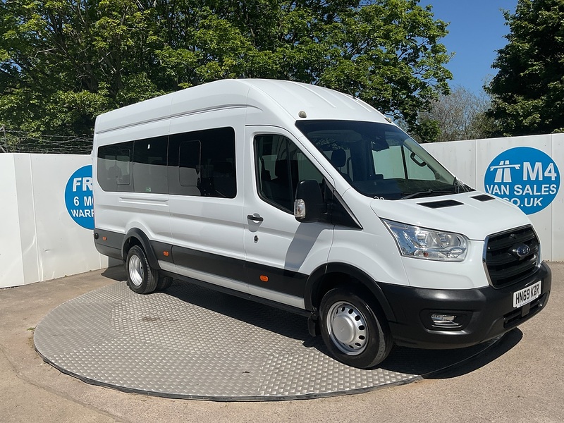 Ford 2.0 460 EcoBlue Leader Minibus Double Cab 5dr Diesel Manual RWD L4 H3 Euro 6 (s/s) (17 Seat, DRW) (130 ps)