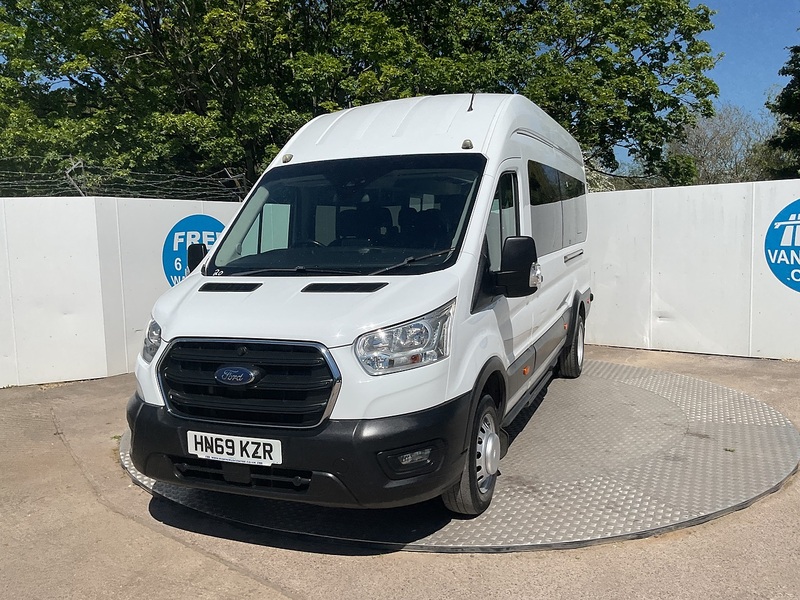 Ford 2.0 460 EcoBlue Leader Minibus Double Cab 5dr Diesel Manual RWD L4 H3 Euro 6 (s/s) (17 Seat, DRW) (130 ps)