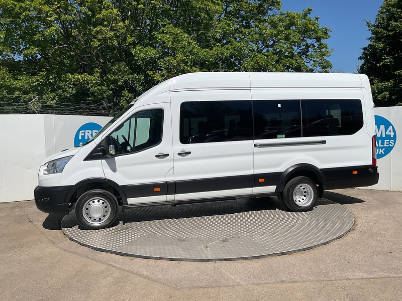 Ford 2.0 460 EcoBlue Leader Minibus Double Cab 5dr Diesel Manual RWD L4 H3 Euro 6 (s/s) (17 Seat, DRW) (130 ps)