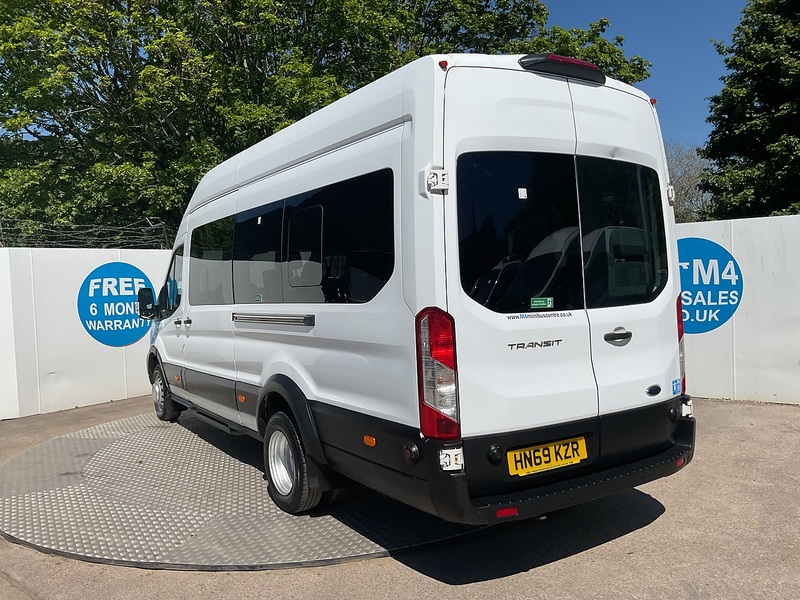 Ford 2.0 460 EcoBlue Leader Minibus Double Cab 5dr Diesel Manual RWD L4 H3 Euro 6 (s/s) (17 Seat, DRW) (130 ps)