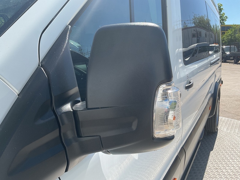 Ford 2.0 460 EcoBlue Leader Minibus Double Cab 5dr Diesel Manual RWD L4 H3 Euro 6 (s/s) (17 Seat, DRW) (130 ps)