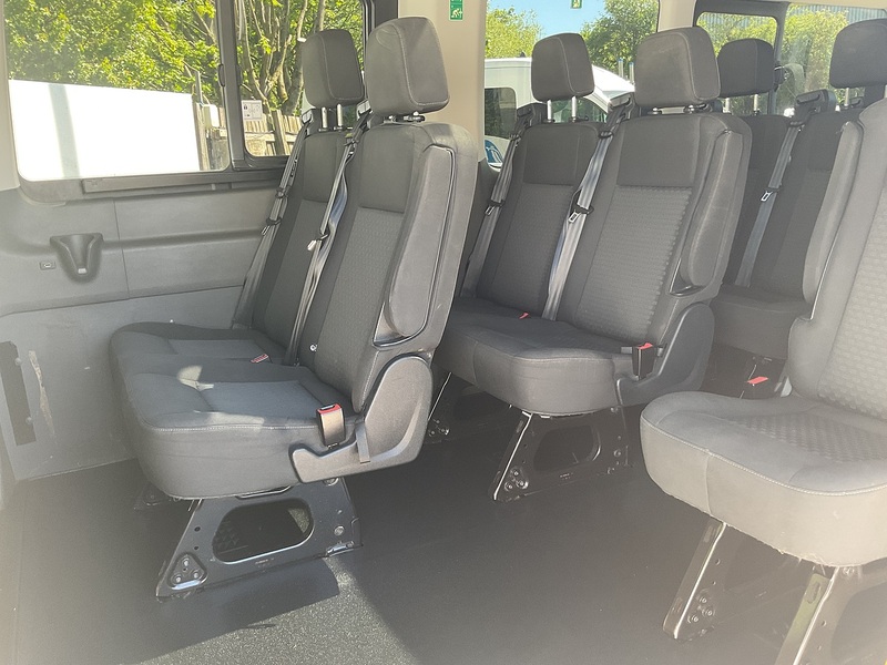 Ford 2.0 460 EcoBlue Leader Minibus Double Cab 5dr Diesel Manual RWD L4 H3 Euro 6 (s/s) (17 Seat, DRW) (130 ps)