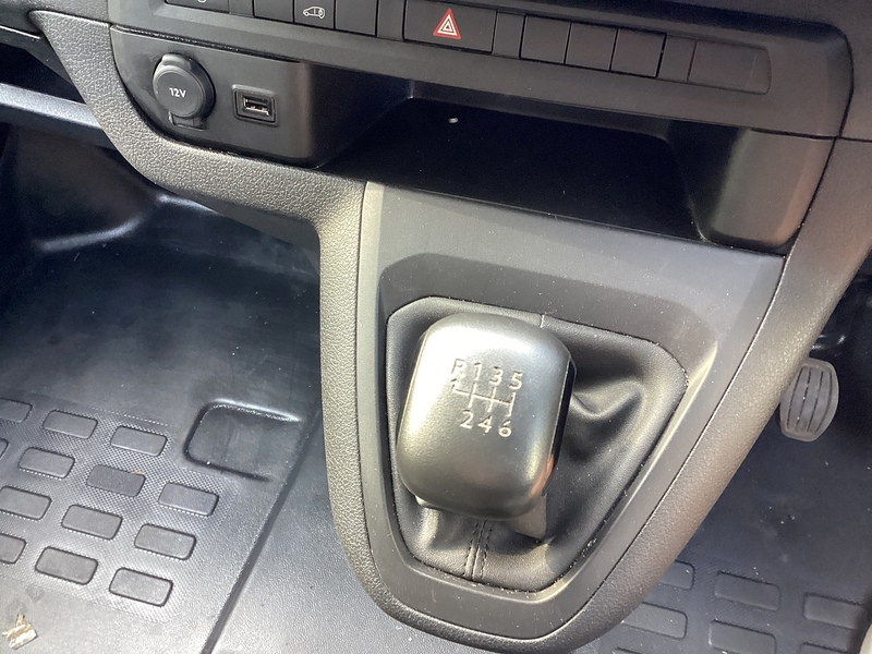 Vauxhall Turbo D 2900 Prime LWB L/R A/C Euro 6