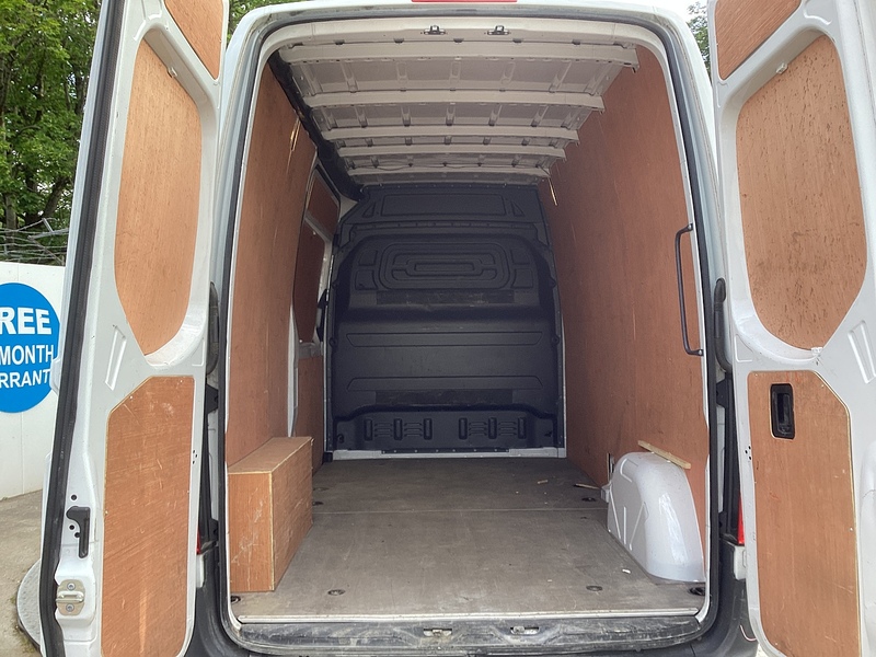 Mercedes 315 CDI Premium MWB H/R Progressive A/C Euro 6