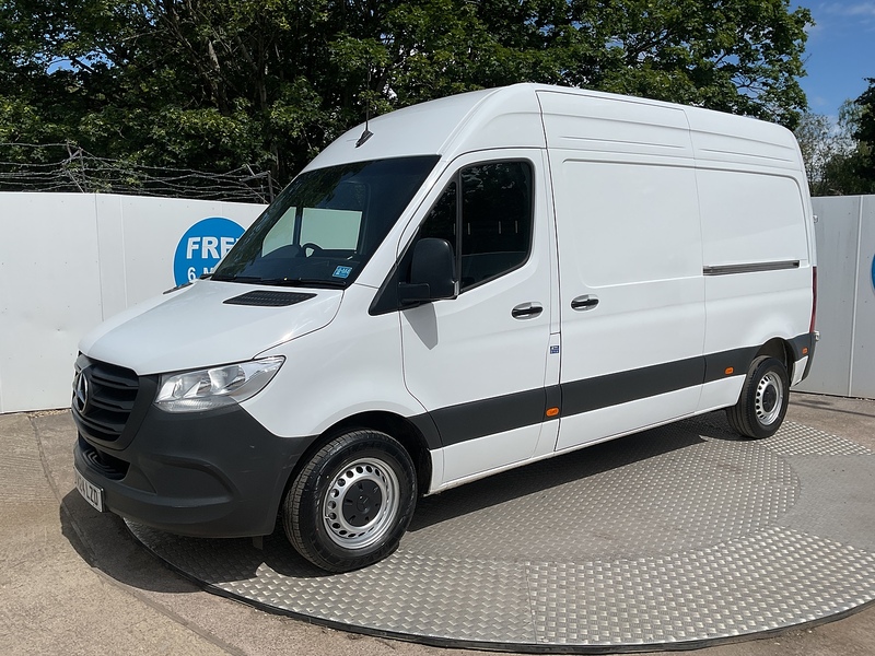 Mercedes-Benz 315 CDI Premium MWB H/R Progressive A/C Euro 6