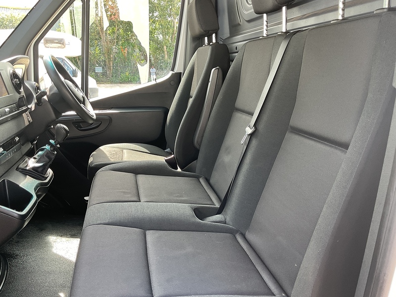Mercedes-Benz 315 CDI Premium MWB H/R Progressive A/C Euro 6