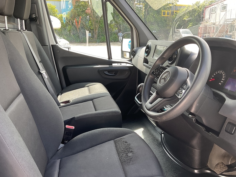 Mercedes-Benz 315 CDI Premium MWB H/R Progressive A/C Euro 6