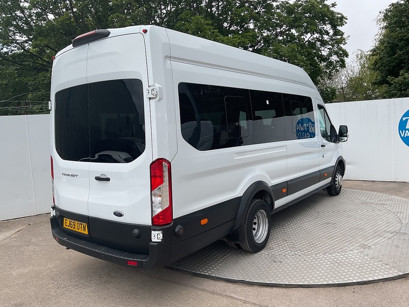 Ford 460 EcoBlue Trend No Tacho 17 Seater