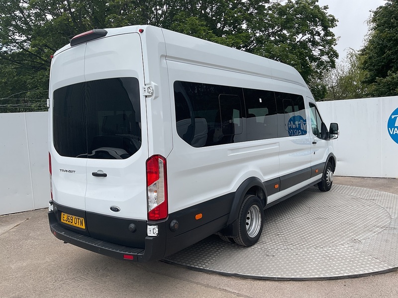 Ford 460 EcoBlue Trend No Tacho 17 Seater