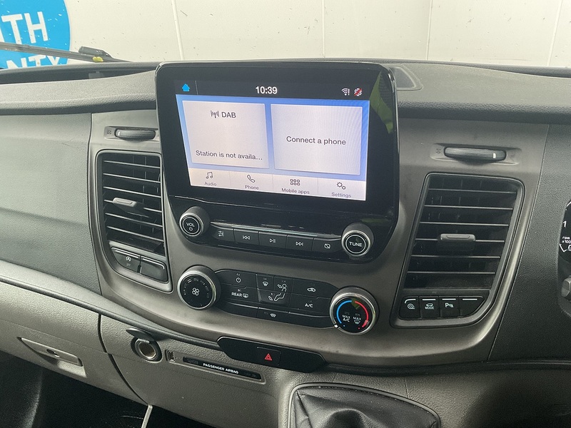 Ford 460 EcoBlue Trend No Tacho 17 Seater