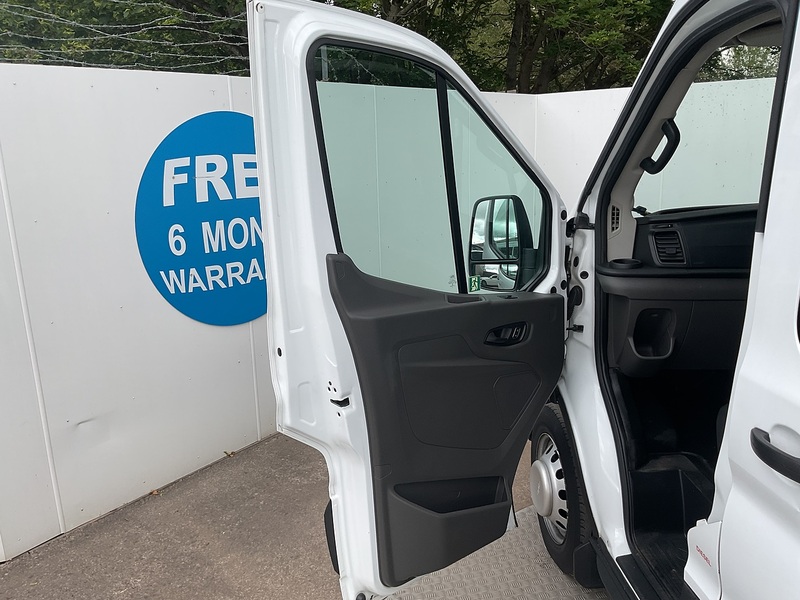 Ford 460 EcoBlue Trend No Tacho 17 Seater
