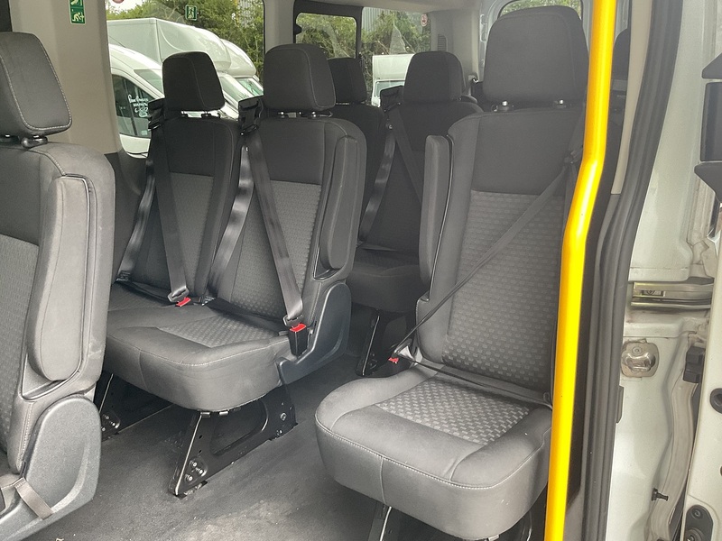 Ford 460 EcoBlue Trend No Tacho 17 Seater