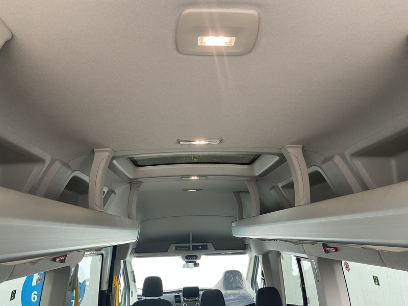 Ford 460 EcoBlue Trend No Tacho 17 Seater