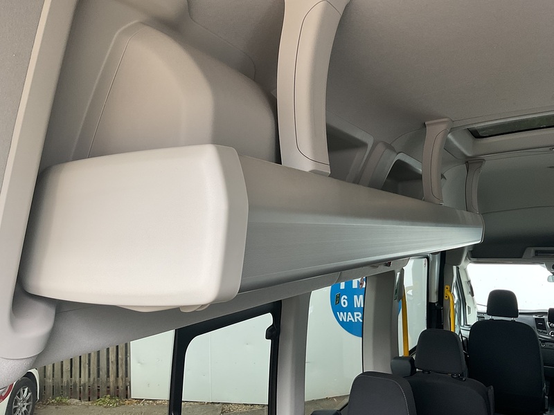 Ford 460 EcoBlue Trend No Tacho 17 Seater