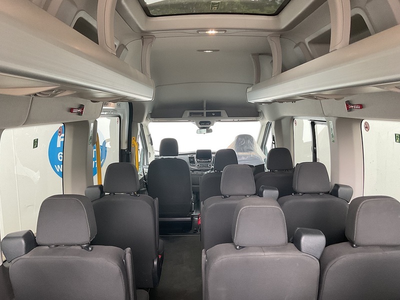 Ford 460 EcoBlue Trend No Tacho 17 Seater
