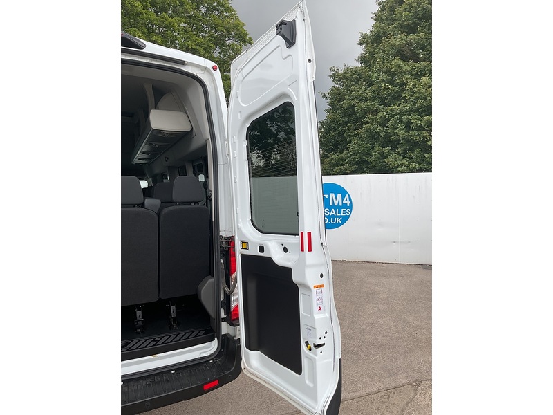 Ford 460 EcoBlue Trend No Tacho 17 Seater