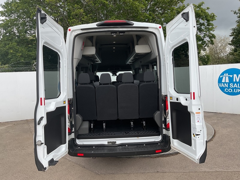 Ford 460 EcoBlue Trend No Tacho 17 Seater