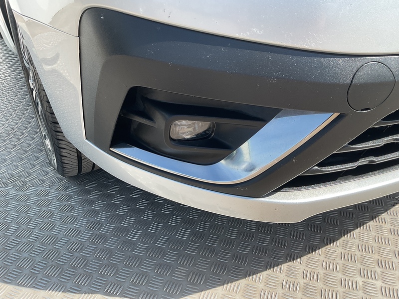Renault dCi Blue SL28 Sport+ SWB L/R A/C Euro 6