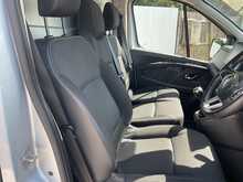 Renault Trafic dCi Blue SL28 Sport+ SWB L/R A/C Euro 6 