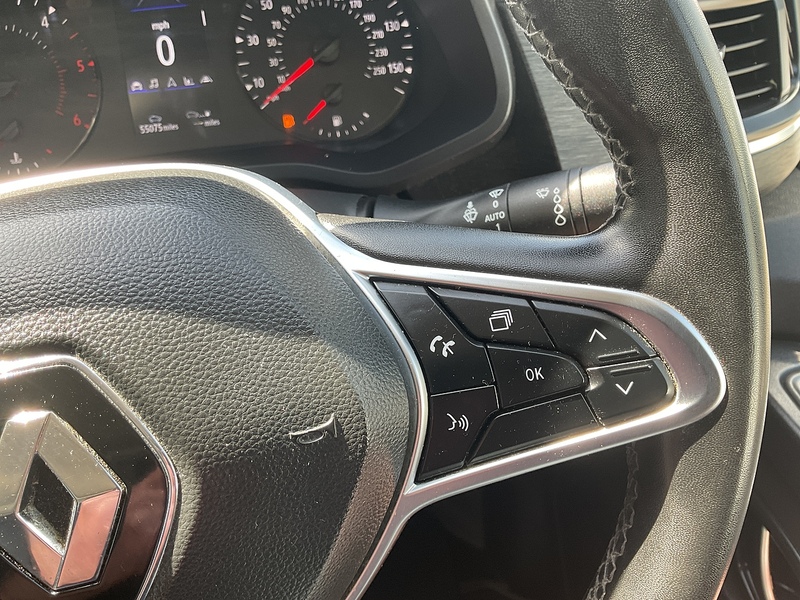 Renault dCi Blue SL28 Sport+ SWB L/R A/C Euro 6