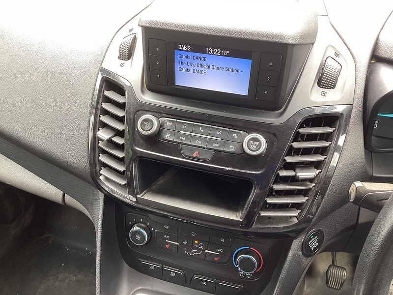Ford 250 EcoBlue Limited LWB L/R A/C Euro 6