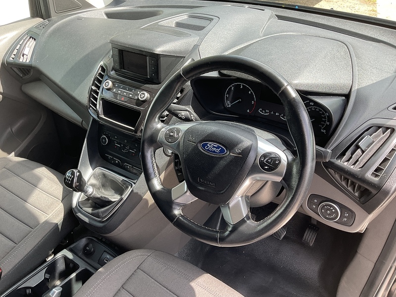 Ford 250 EcoBlue Limited LWB L/R A/C Euro 6