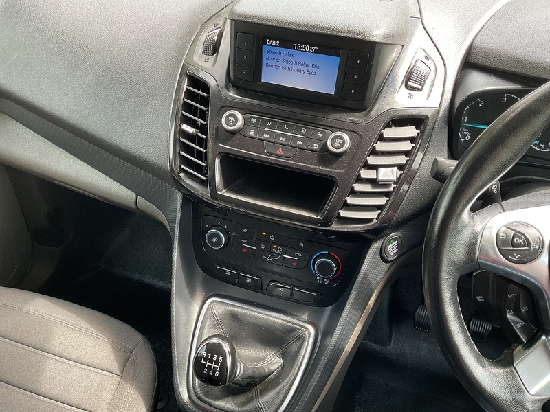 Ford 250 EcoBlue Limited LWB L/R A/C Euro 6