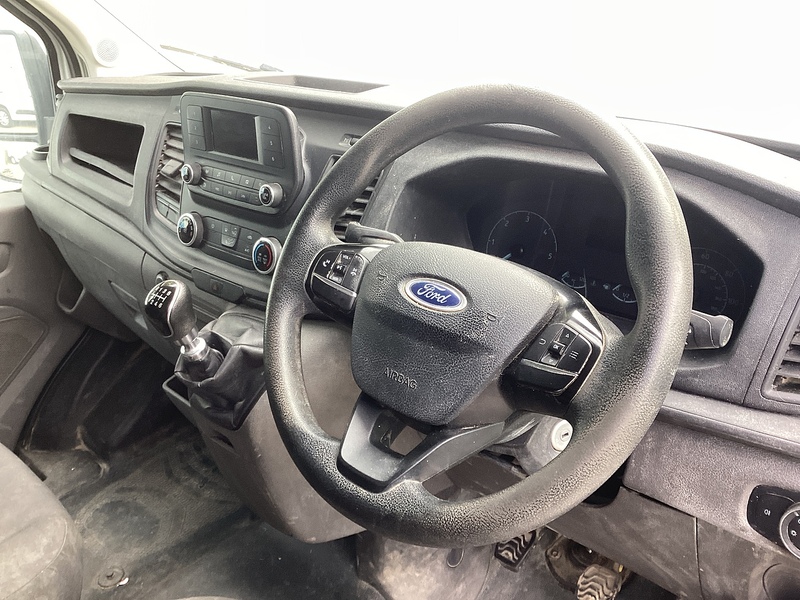 Ford 290 EcoBlue Leader MWB M/R Leader A/C Euro 6  