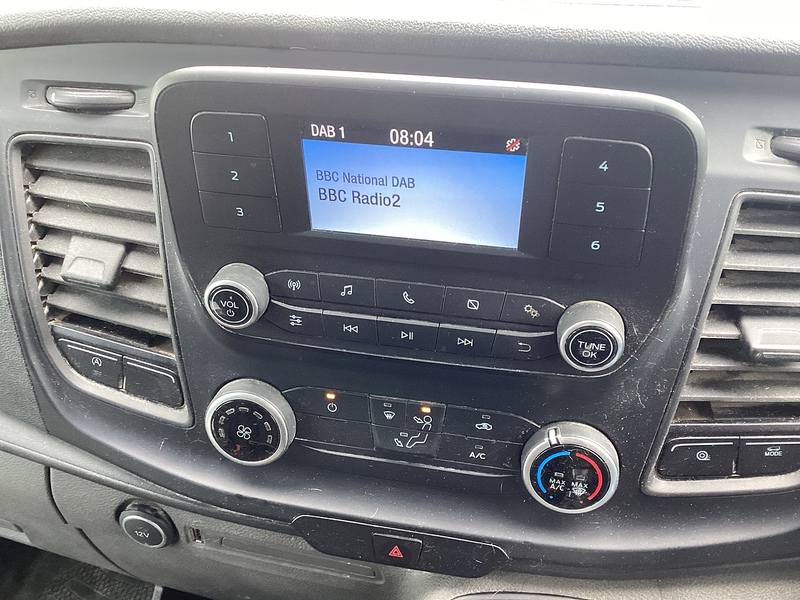 Ford 290 EcoBlue Leader MWB M/R Leader A/C Euro 6  