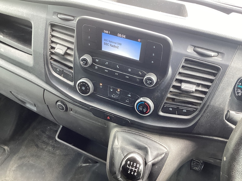 Ford 290 EcoBlue Leader MWB M/R Leader A/C Euro 6  