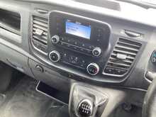 Ford Transit 290 EcoBlue Leader MWB M/R Leader A/C Euro 6 