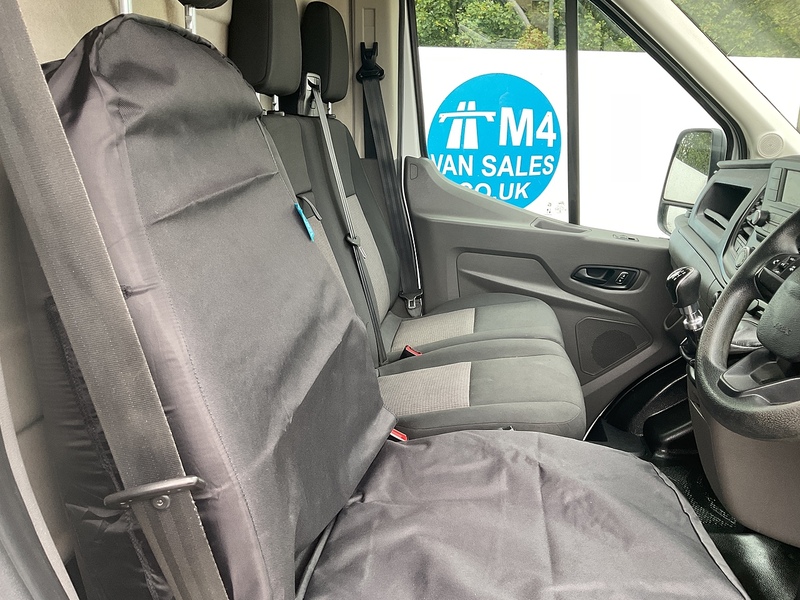 Ford Transit 290 EcoBlue Leader MWB M/R Leader A/C Euro 6