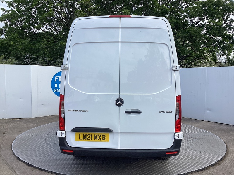 Mercedes 315 CDI Progressive MWB M/R A/C Euro 6
